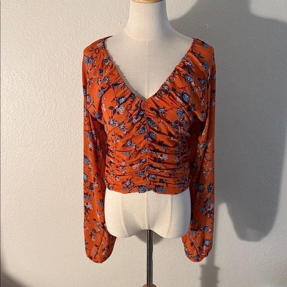 Floral Ruched Orange Top - Picture 1 of 3